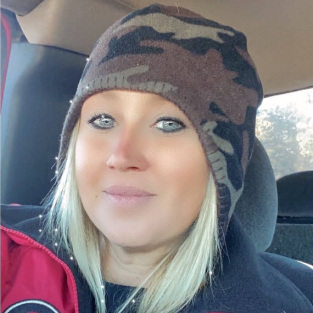 Meet your Posher, Becky